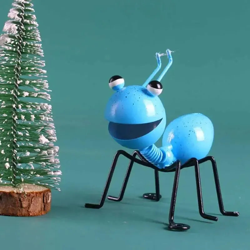 Metal Ant Decoration - Vivreux Interior