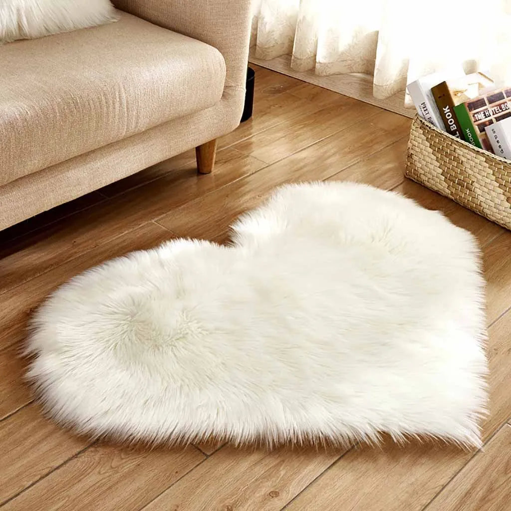 Heart Shaped Imitation Wool Carpet - Vivreux Interior