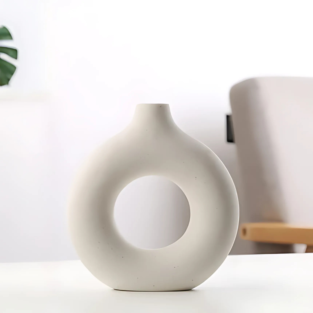Circular Hollow Ceramic Vase - Vivreux Interior